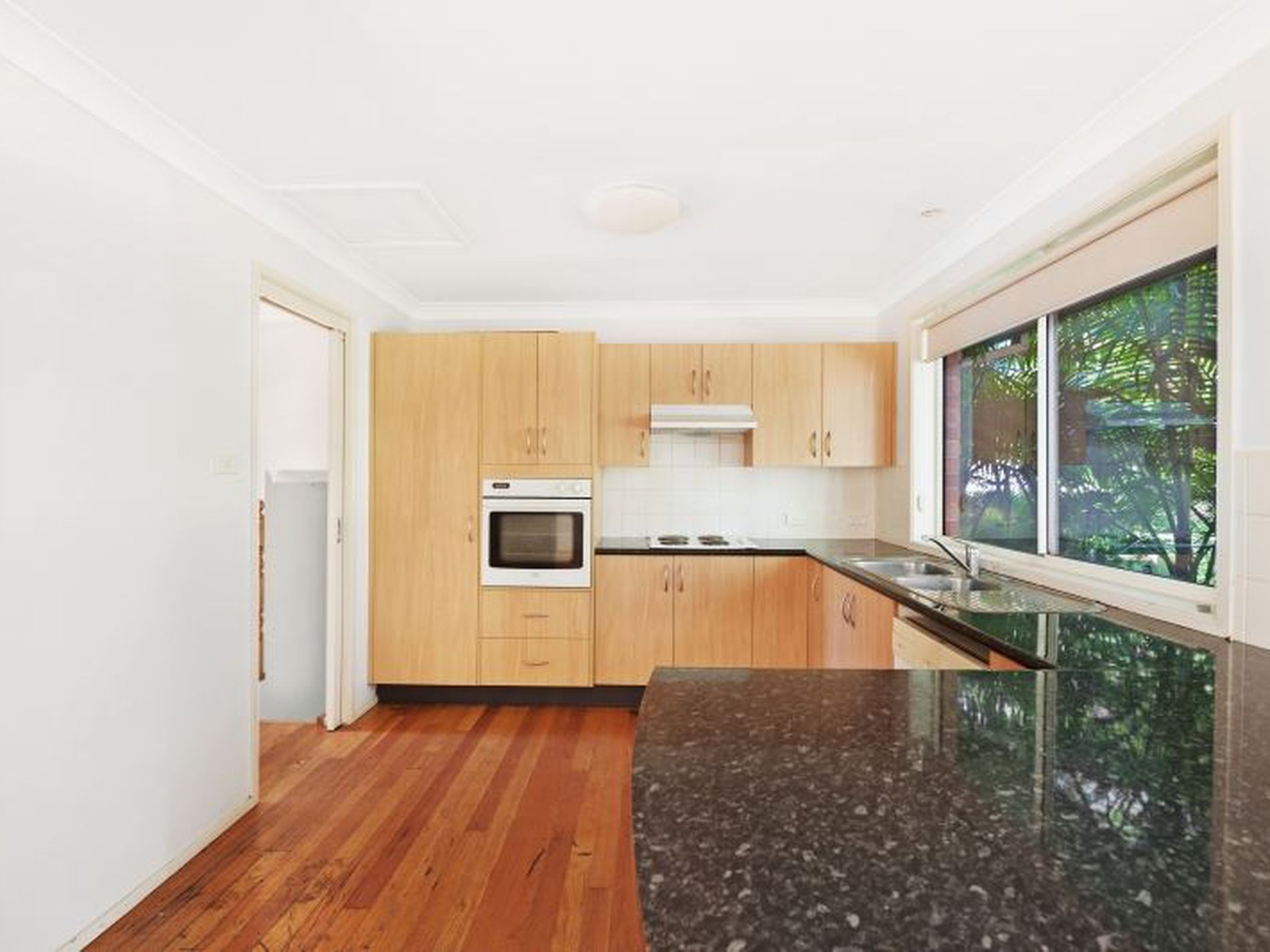 1 Bushland Avenue, Mollymook