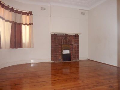 24 Hampden St, Beverly Hills