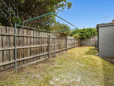 3 / 16 Campbell Grove, Mornington