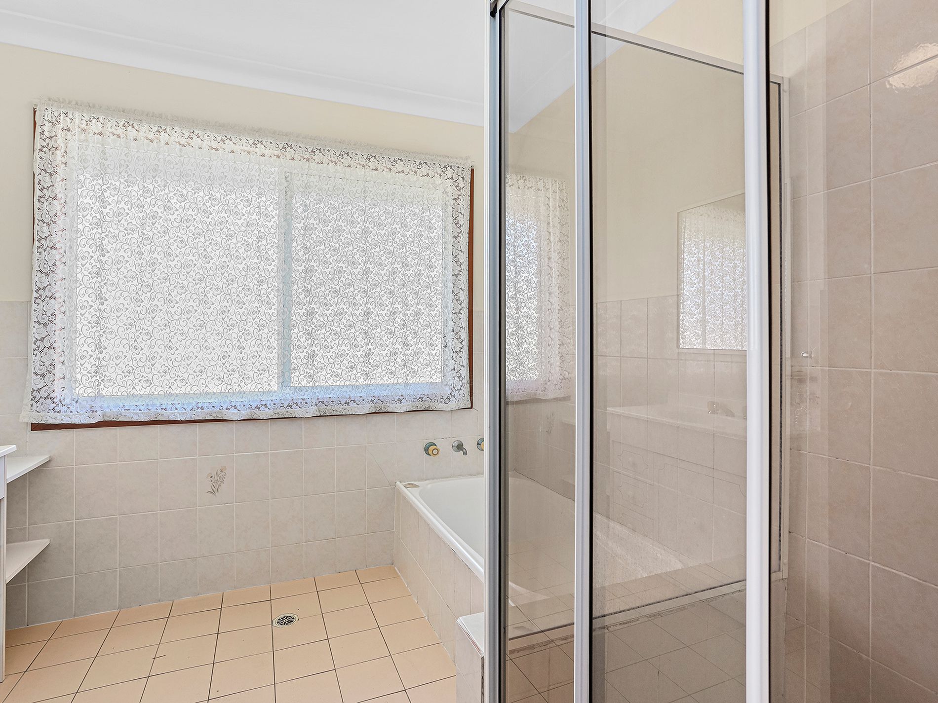 1 / 5 Commerce Drive, Lake Illawarra