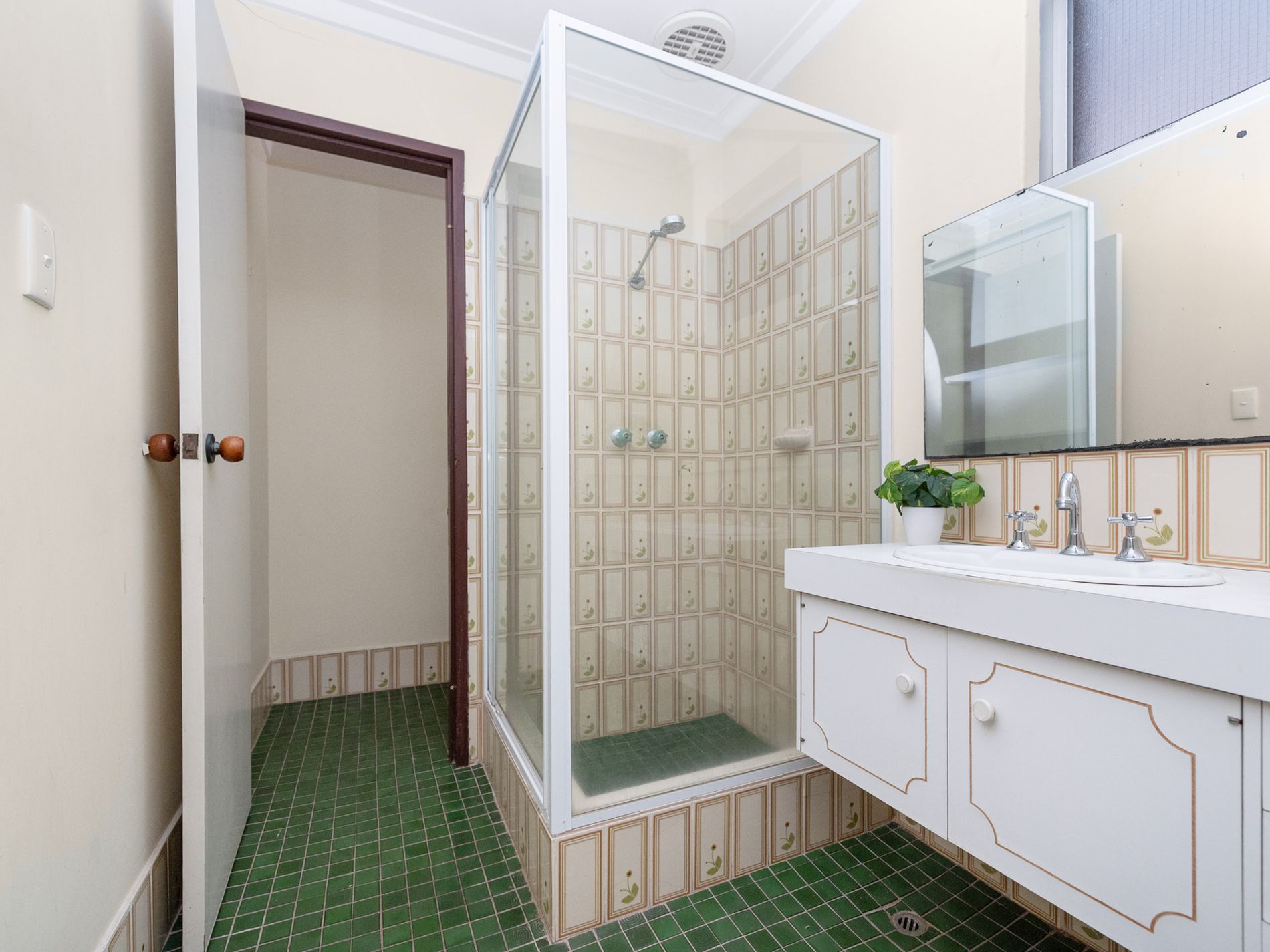 2 / 15 Tenth Avenue, Maylands