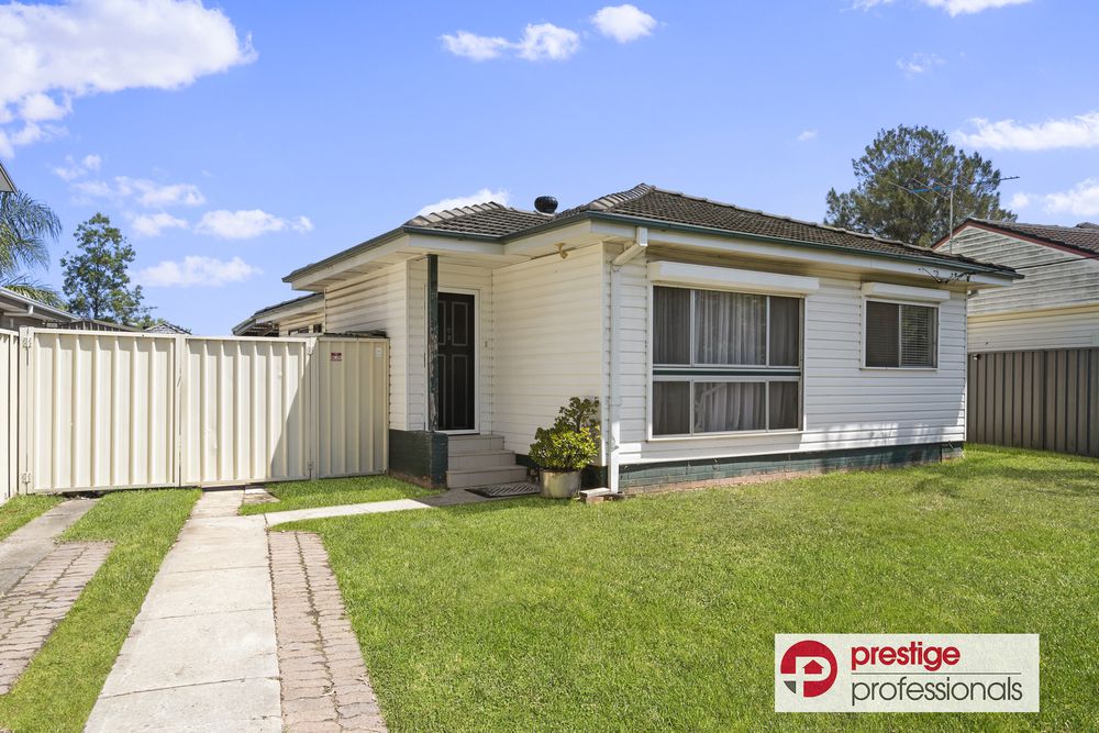 63 Derna Road, Holsworthy