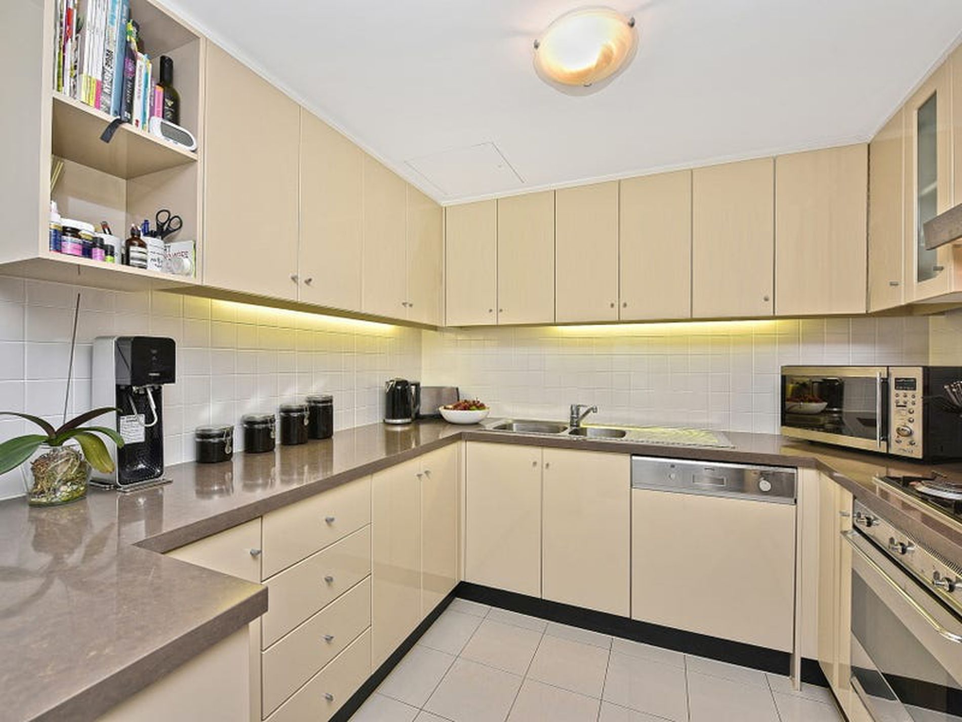 2403 / 79-81 Berry Street, North Sydney