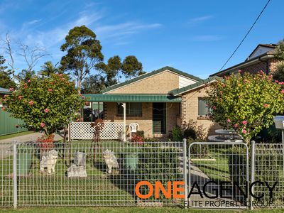 16 Dorothy Avenue, Basin View
