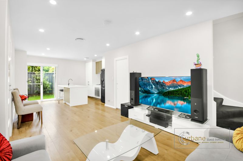 1 / 69 Great western Highway, Kingswood