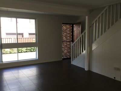 2 / 52 Peterborough Avenue, Lake Illawarra