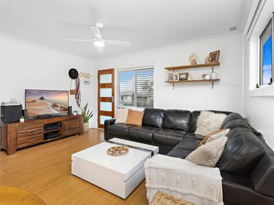 40 Girraween Avenue, Lake Illawarra