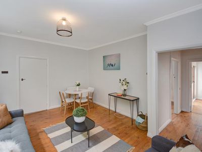 31 Tyne Street, Roslyn