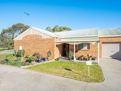 9 Nightingale Close, Mooroopna