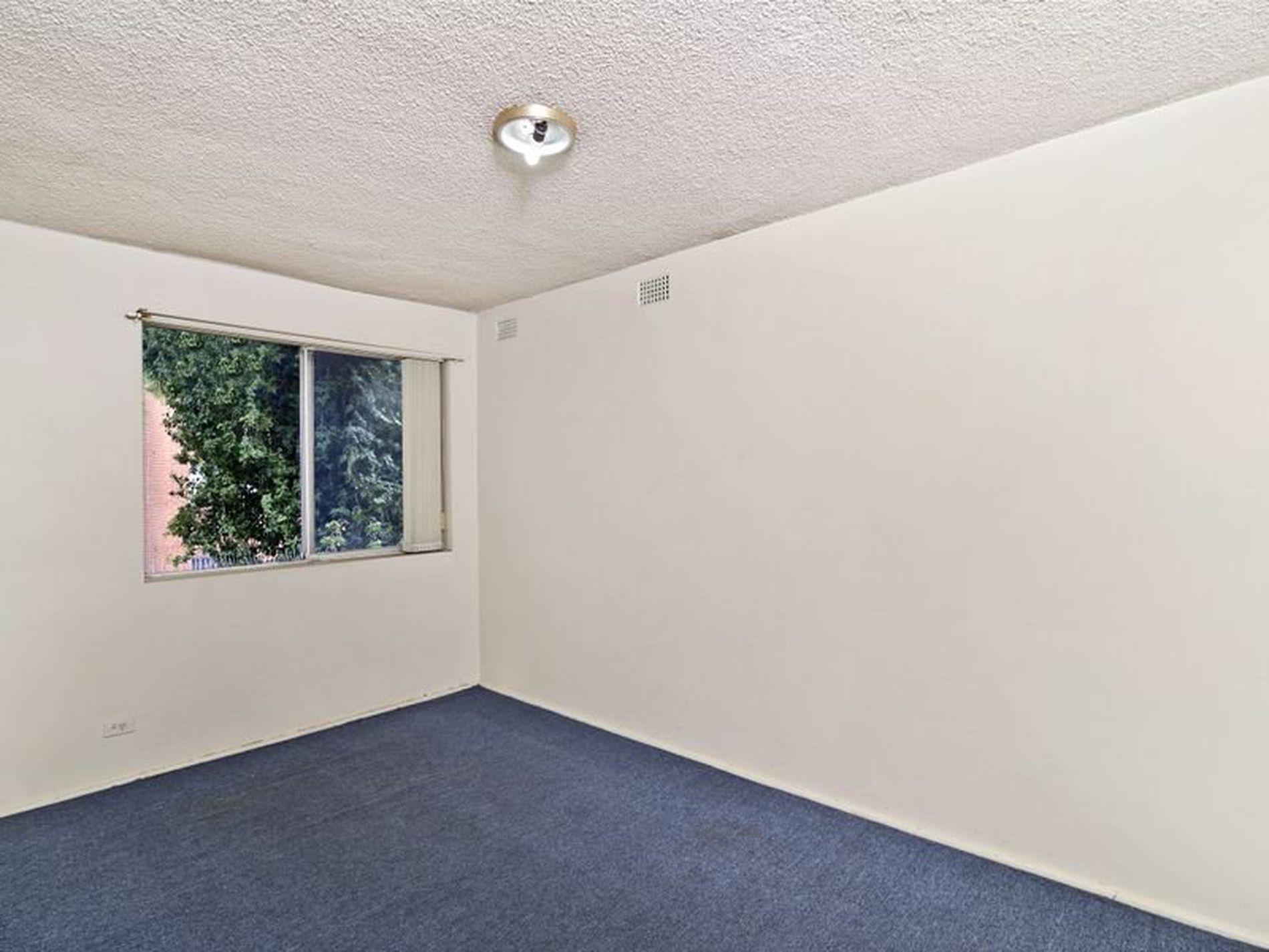 6 / 84 Mascot Drive, Eastlakes