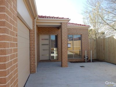 2 / 70 Greenvalley Crescent, Hampton Park