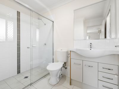 2 / 62 Sophie Place, Doolandella