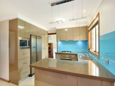16 Toolangi Close, Cordeaux Heights