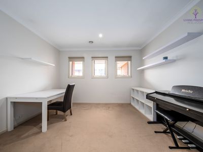 93 Tristania Drive, Point Cook