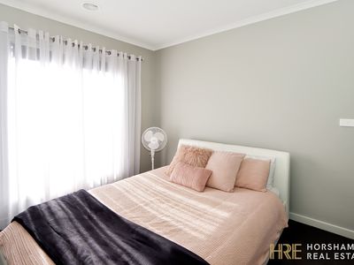 5 Hughes Street, Horsham