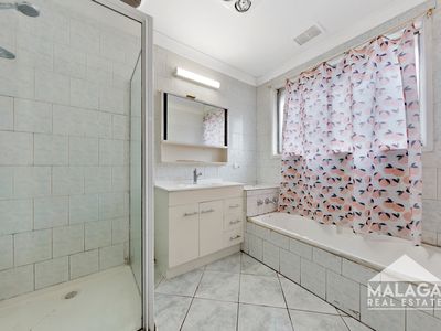 76 Station Road, Melton South