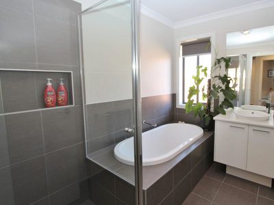 5 Kate Court, Mansfield