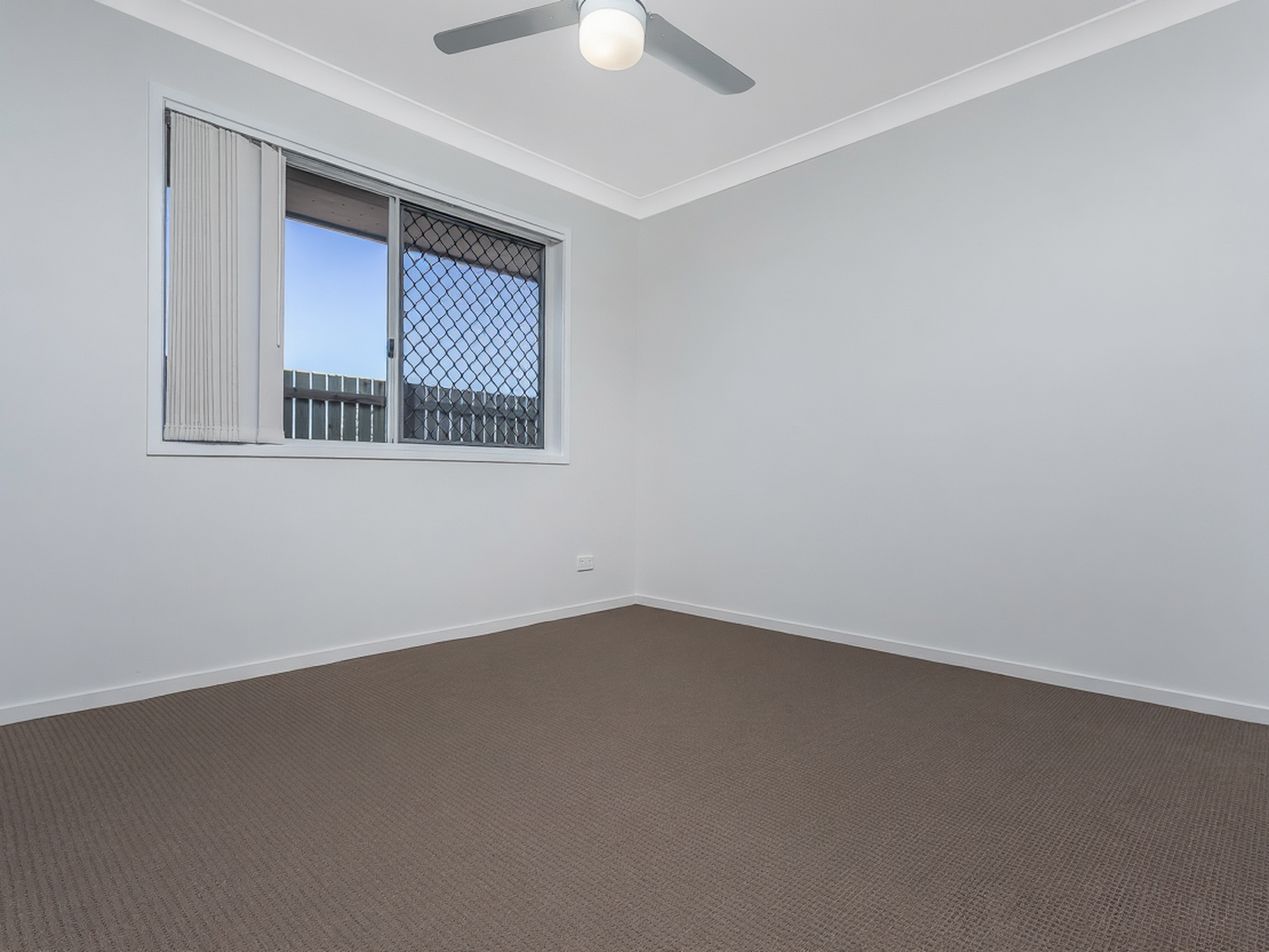 4 Skylark Court, Kallangur