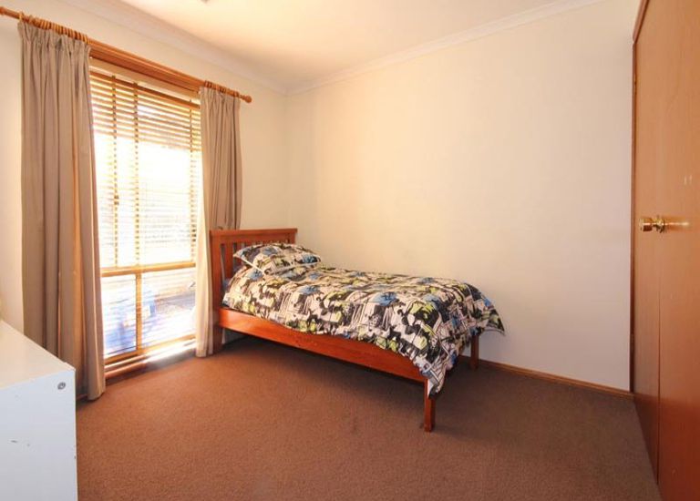 13 Quinvale Road, Hallett Cove