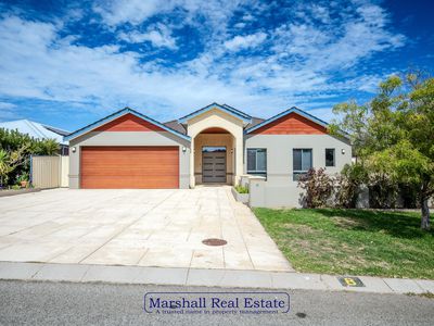 8 Newgain Cres, Carramar