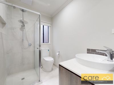 17 Vielo Circuit, Clyde North