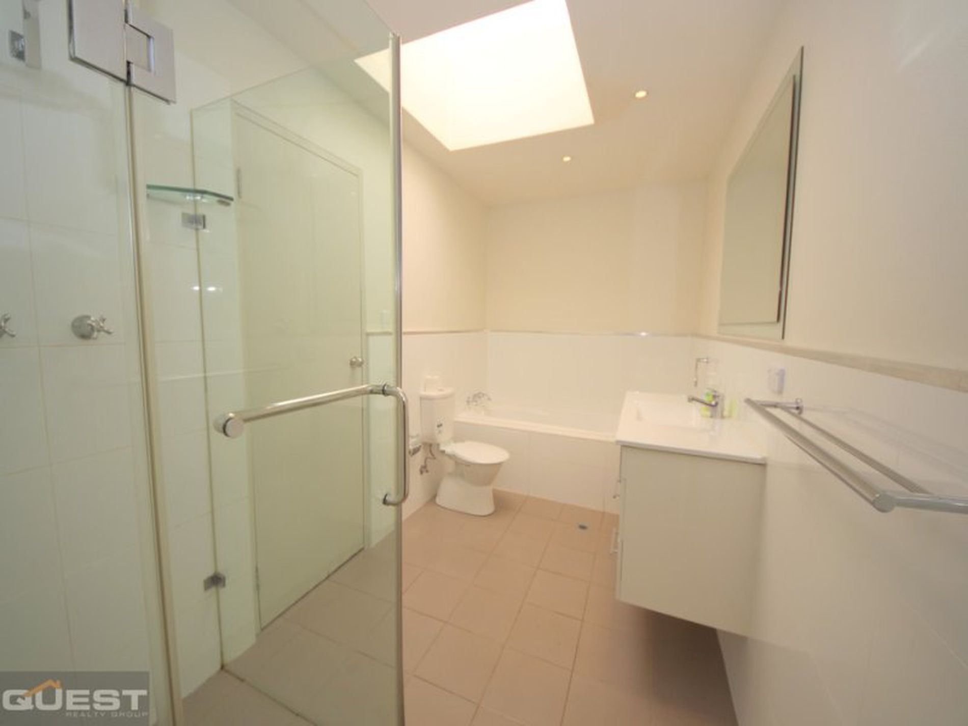 8 / 1 Haig Avenue, Georges Hall