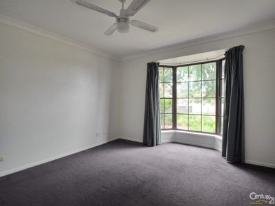 8 Sloman Close, Dubbo