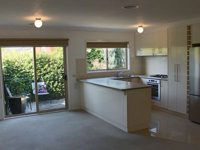 1 / 402 Myers Street, East Geelong