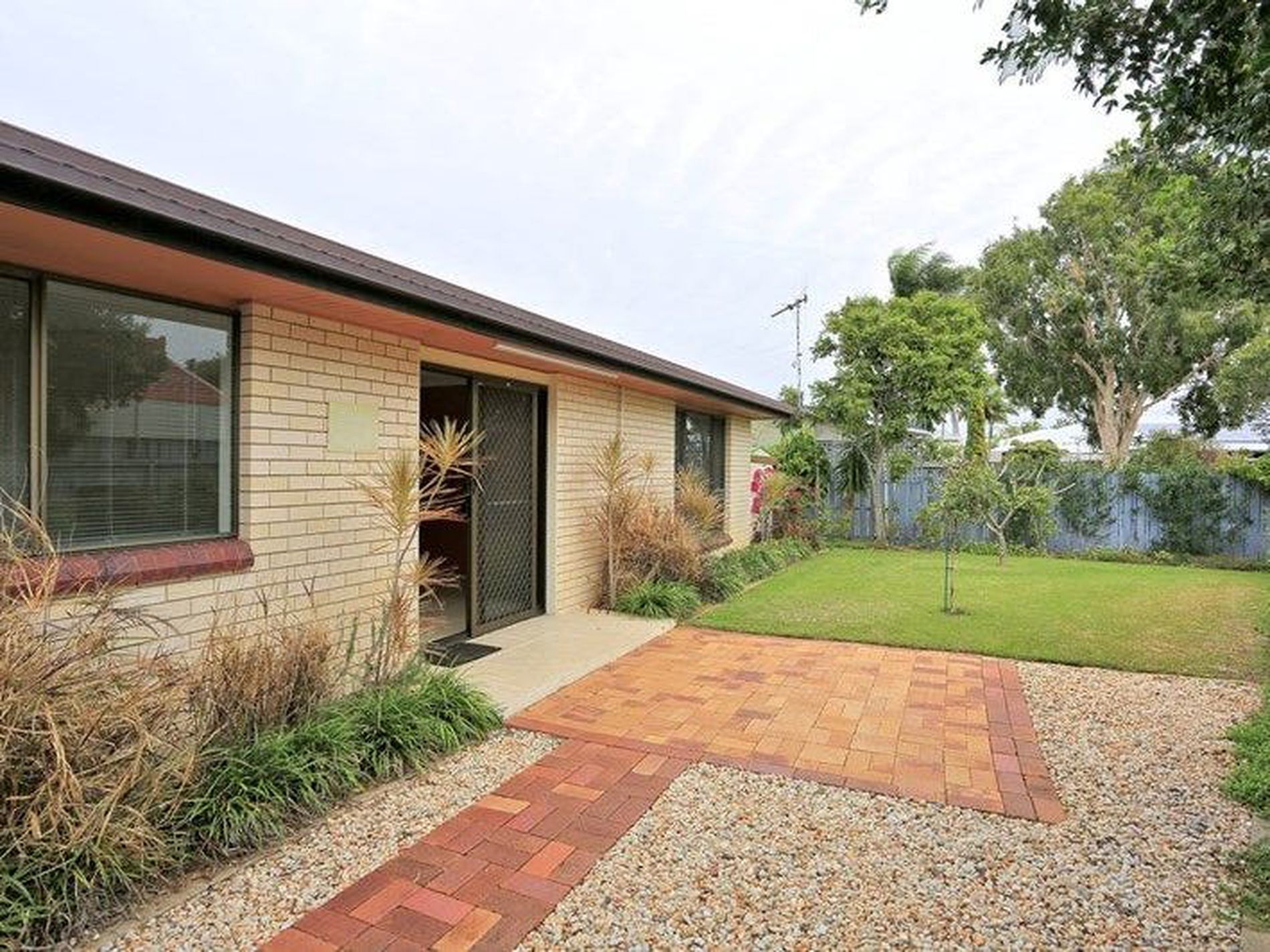 2 / 5 Newton Court, Bargara