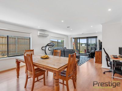 24 Blackwattle Court, Mernda