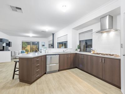 2 Anchorage Loop, Canning Vale