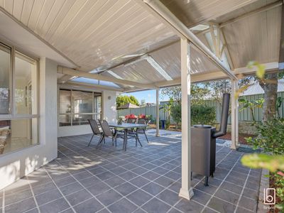 22 Stan Johnson Drive, Hamlyn Terrace