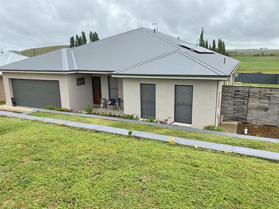 38 Johnston  Crescent, Blayney