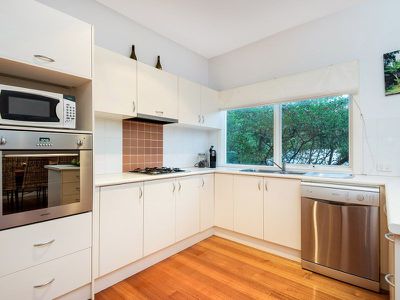 9 Fairhills Drive, Rye