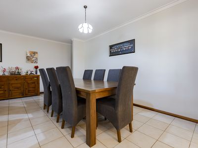 24 St Georges Avenue, Champion Lakes