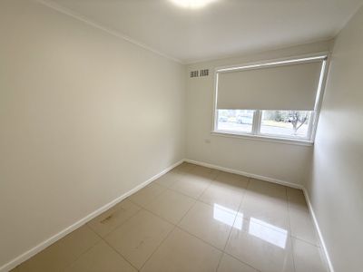 12 Ellis Crescent, Miller