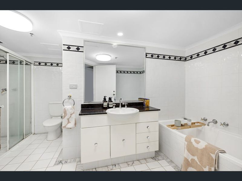 369 / 303-307 Castlereagh Street, Haymarket