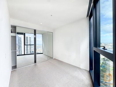 2807 / 18 Hoff Boulevard, Southbank