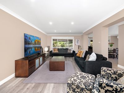 16 Lakeland Circuit, Harrington Park