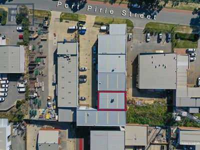 4 / 17 Port Pirie Street, Bibra Lake