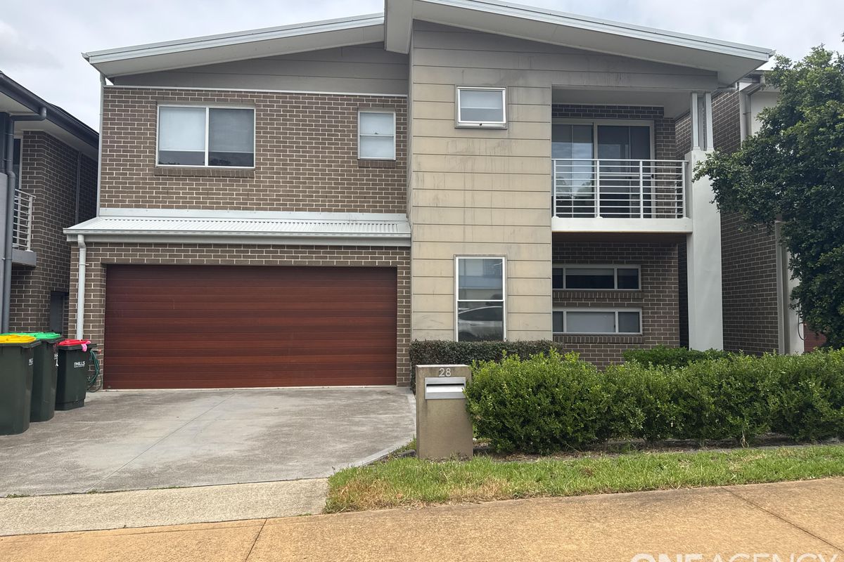 28 STONEMASON DRIVE, Norwest