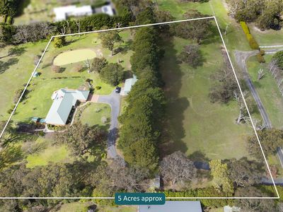 19 Dunn Street, Macedon