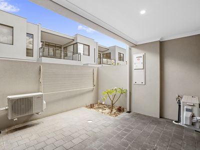 4 / 79 Gairloch Street, Mount Pleasant