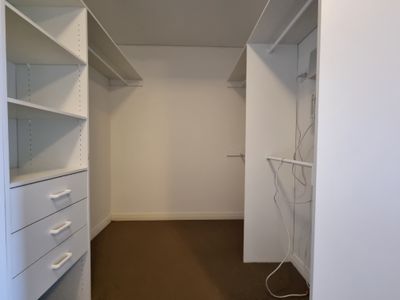 1212 / 11 Charles Street, Canterbury