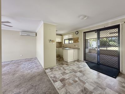 17 Poilus Parade, Tanilba Bay