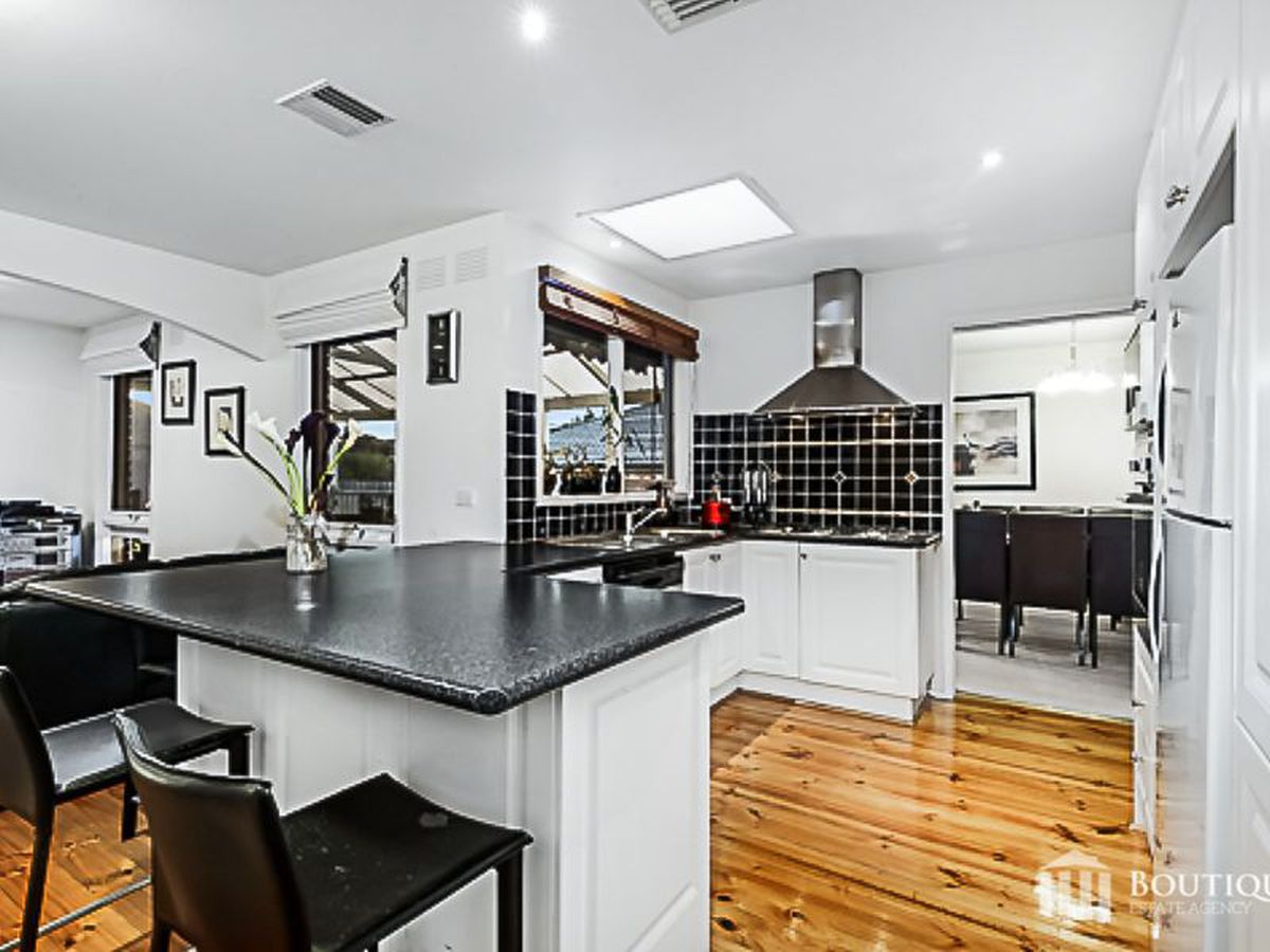 19 Fernbank Crescent, Mulgrave