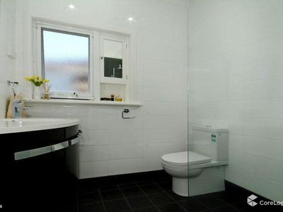 111 Great Eastern Highway, South Guildford