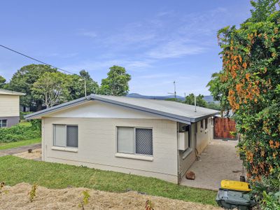 1 / 13 Armstrong Street, Atherton