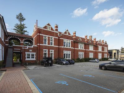 5 / 3 - 9 Lucknow Place, West Perth