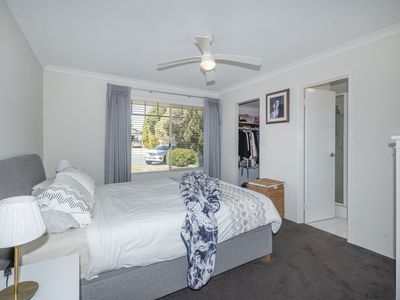 7 Crosshill Green, Kinross